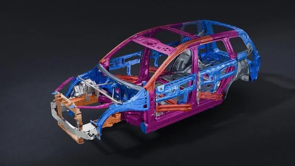 腾势N8L能否撬动BBA豪华车的潜在客户?图8