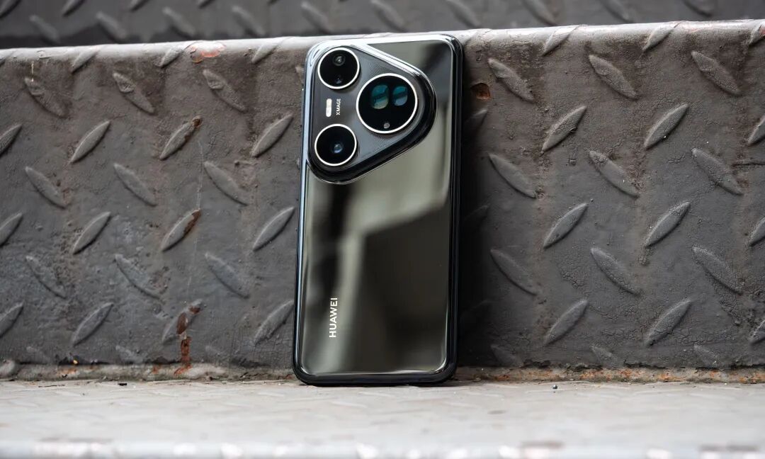 华为旗舰炸场!这次要粉碎天花板图3