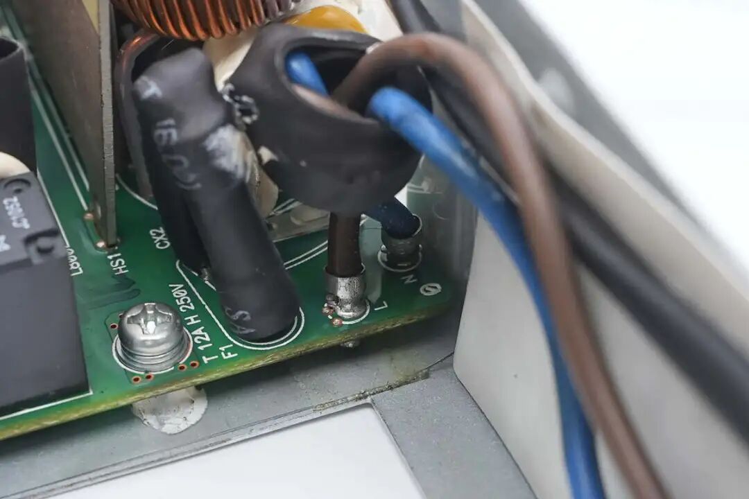 拆解报告:台达770W碳化硅服务器电源图19