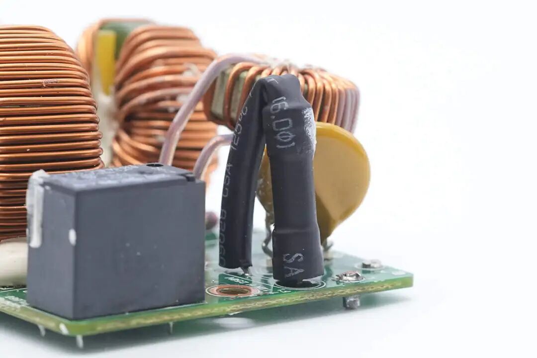 拆解报告:台达770W碳化硅服务器电源图33