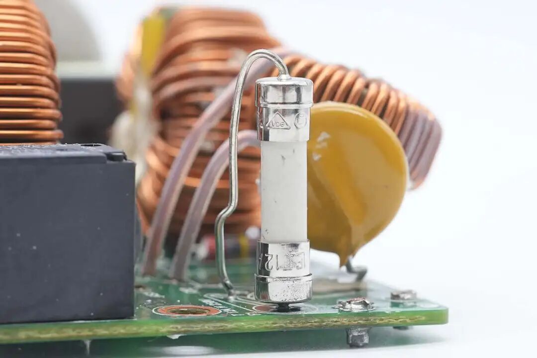 拆解报告:台达770W碳化硅服务器电源图34