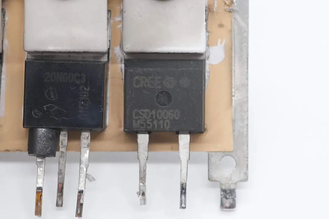 拆解报告:台达770W碳化硅服务器电源图49