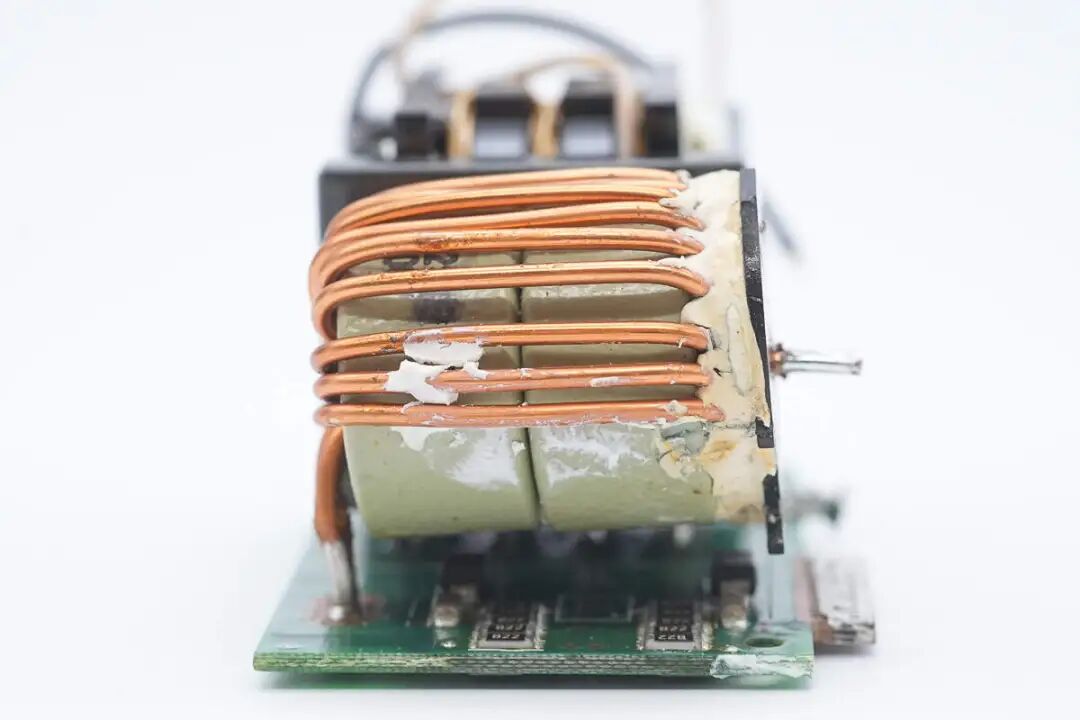 拆解报告:台达770W碳化硅服务器电源图67