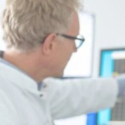 欧盟首例脑机接口手术：四肢瘫痪患者成功植入脑机接口