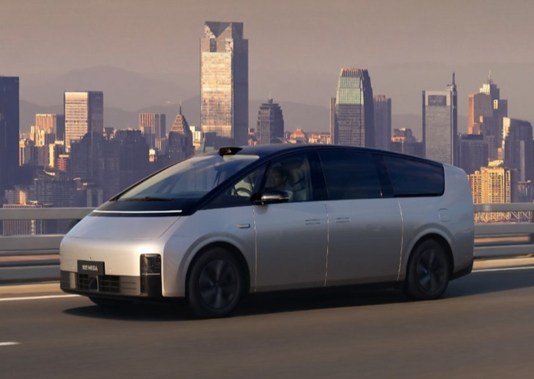 逼理想主动召回一万台MEGA的，为什么是小小的冷却液？图19