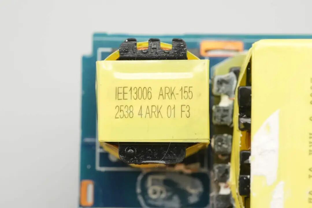 拆解报告:酷态科15号超级电能站图81