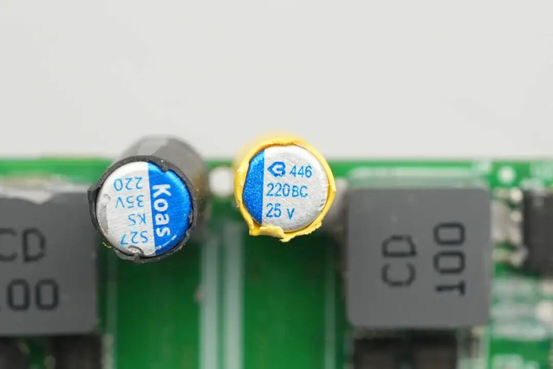 拆解报告：创维140W 3C1A氮化镓智显充电器图100