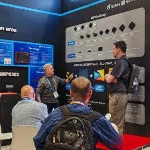 “面板化”正重塑MLED显示产业边界