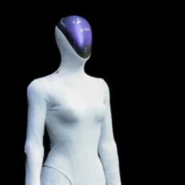 小鹏机器人里面是不是真人？全球网友吵翻了，CEO 现场「扒开衣服」自证