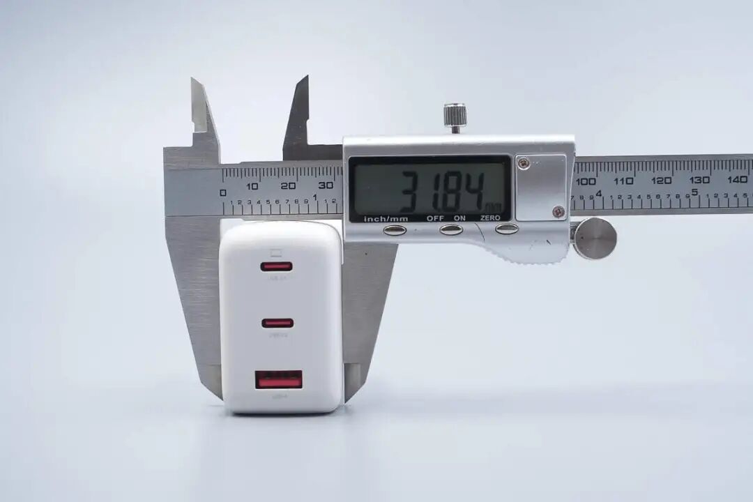 拆解报告:华硕a豆全能秒充100W氮化镓充电器ADOL AC100-050A图19