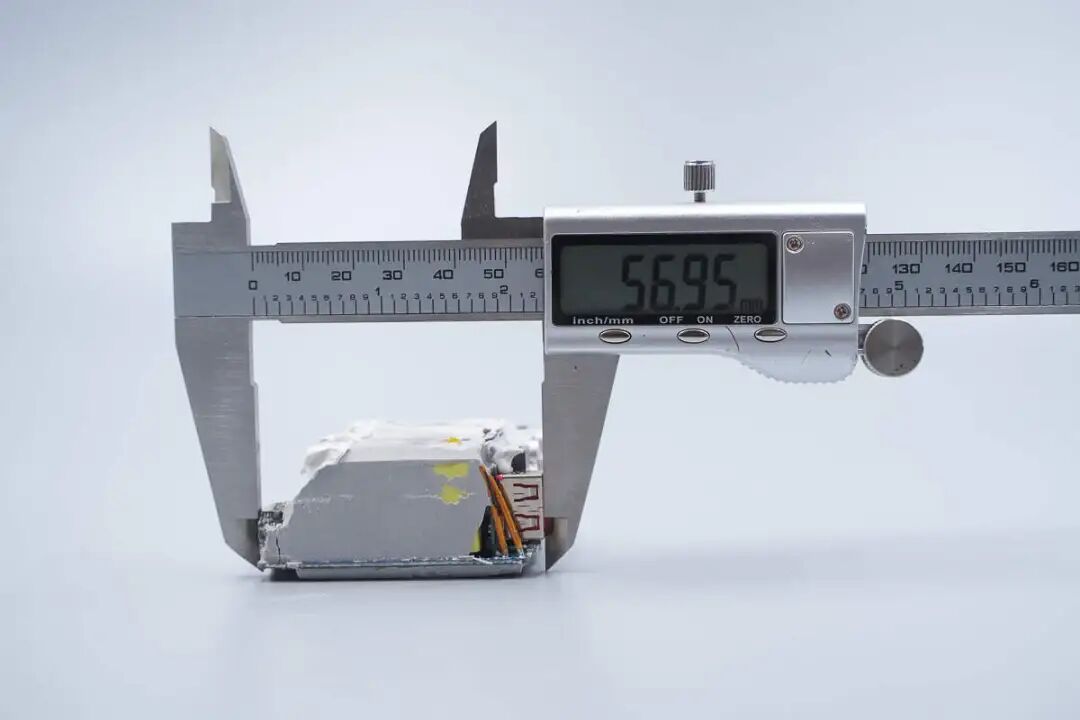 拆解报告:华硕a豆全能秒充100W氮化镓充电器ADOL AC100-050A图36