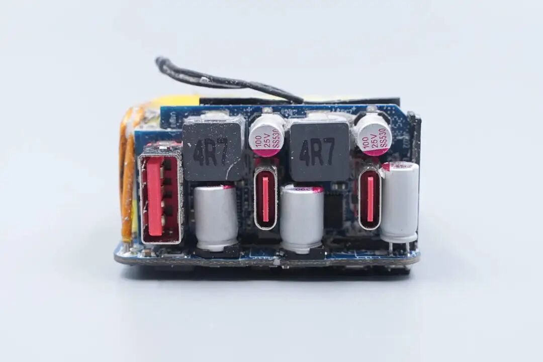 拆解报告:华硕a豆全能秒充100W氮化镓充电器ADOL AC100-050A图71