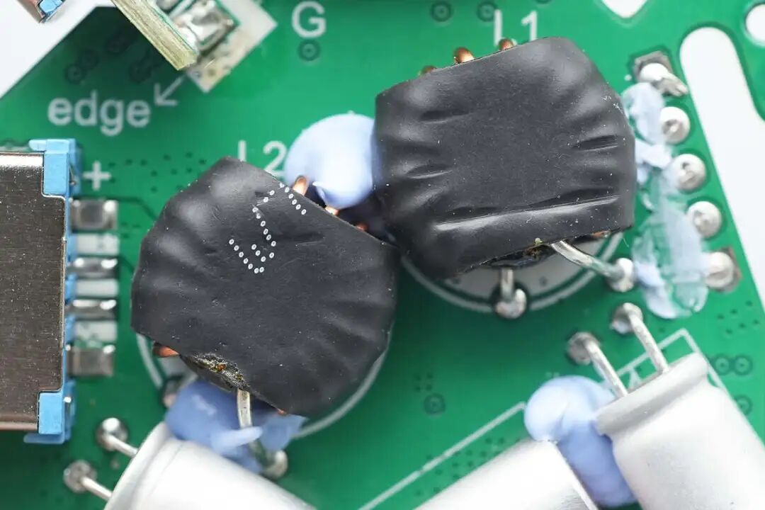 拆解报告：PowerPi 电派 D60ACC 车载拉拉线快充模块图47