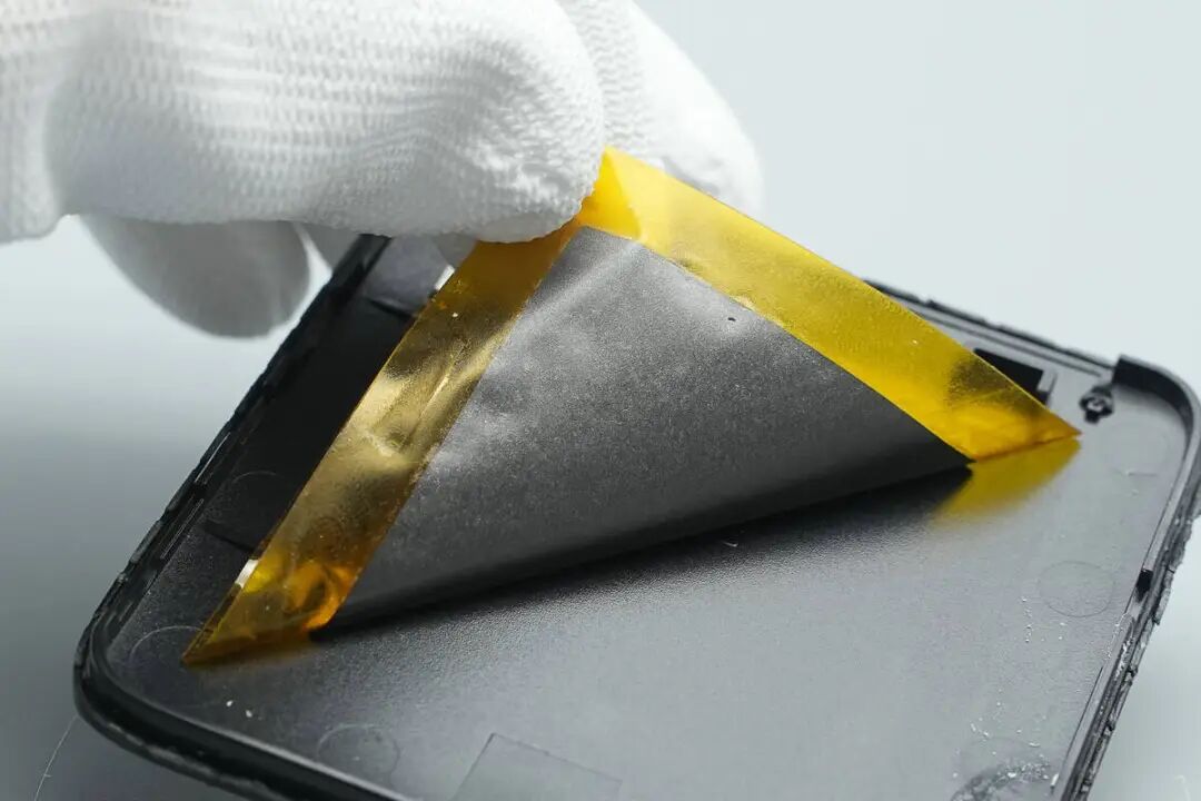 拆解报告：绿联速显充160W氮化镓充电器图38