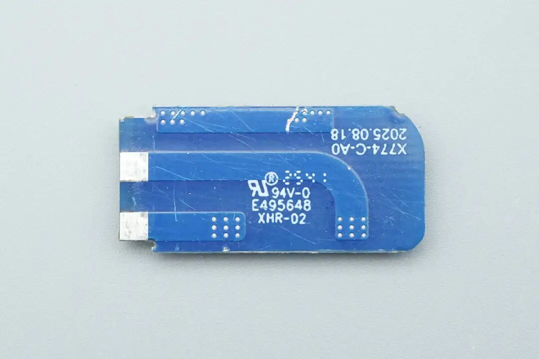 拆解报告：绿联速显充160W氮化镓充电器图62