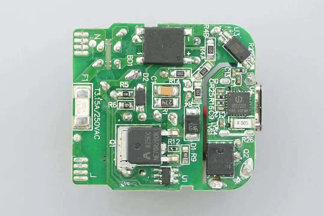 拆解报告:贝尔金蜘蛛侠限定款45W氮化镓充电器图33