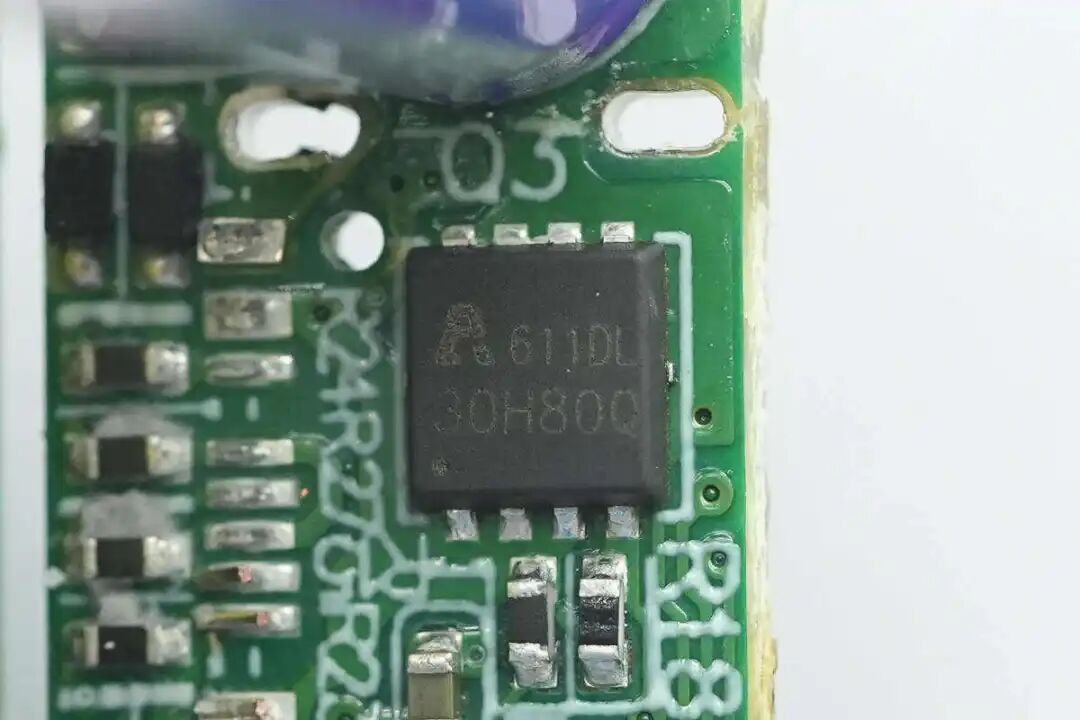 拆解报告:贝尔金蜘蛛侠限定款45W氮化镓充电器图54