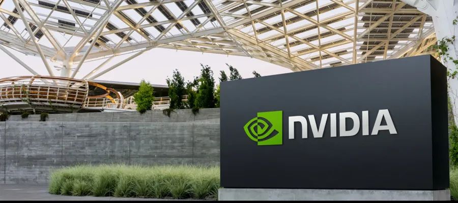 科技商业资讯：昨夜今晨全球大公司动态 | 英伟达市值蒸发逾7000亿美元；台积电起诉加入英特尔的前高管