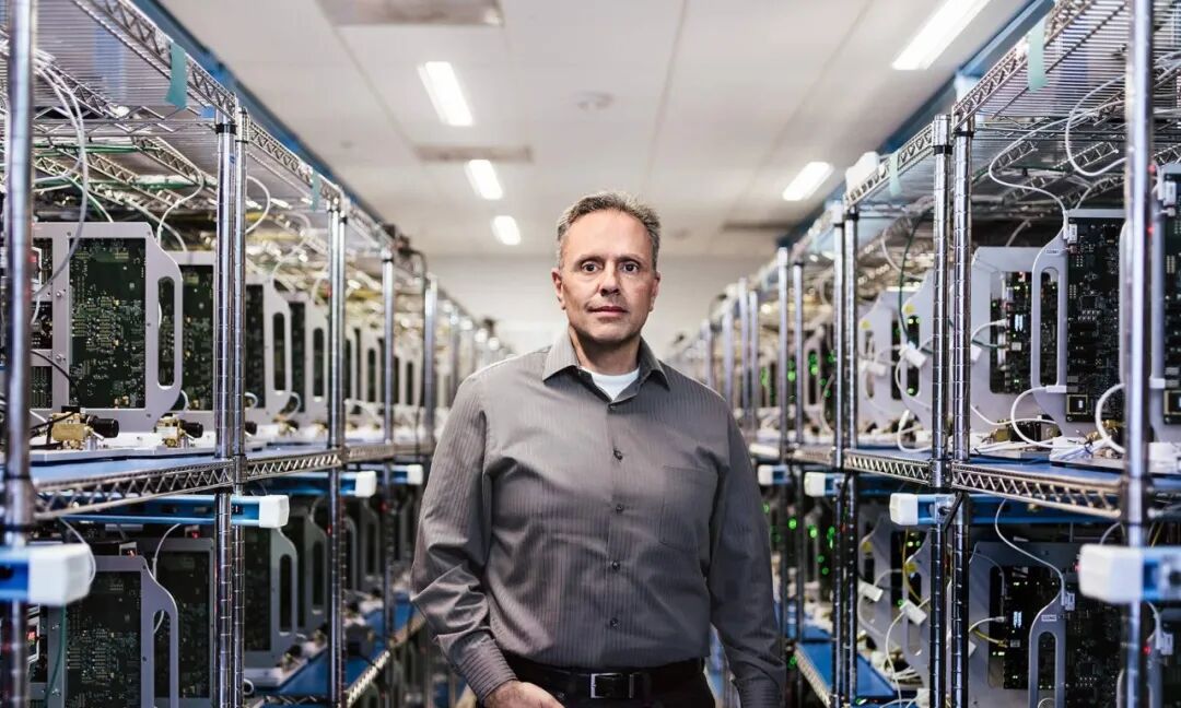 突发!苹果高层再曝大地震:M 芯片之父要走,库克或破天荒设立 CTO 职位挽留图2