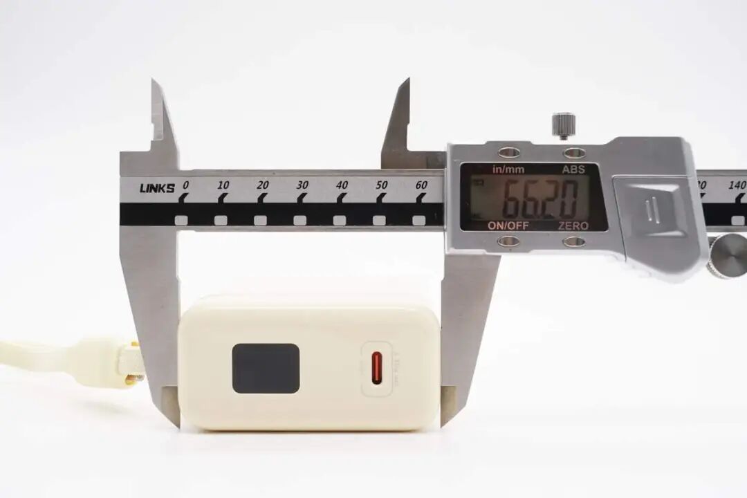 拆解报告：努比亚糖果移动电源20000mAh图17