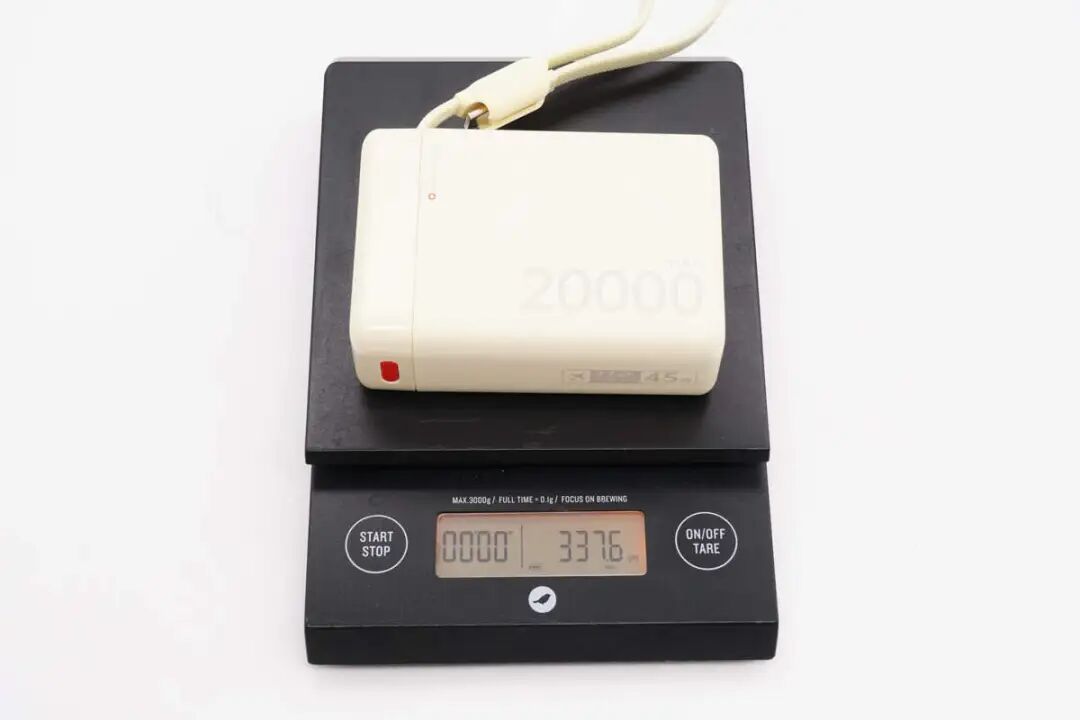 拆解报告：努比亚糖果移动电源20000mAh图20