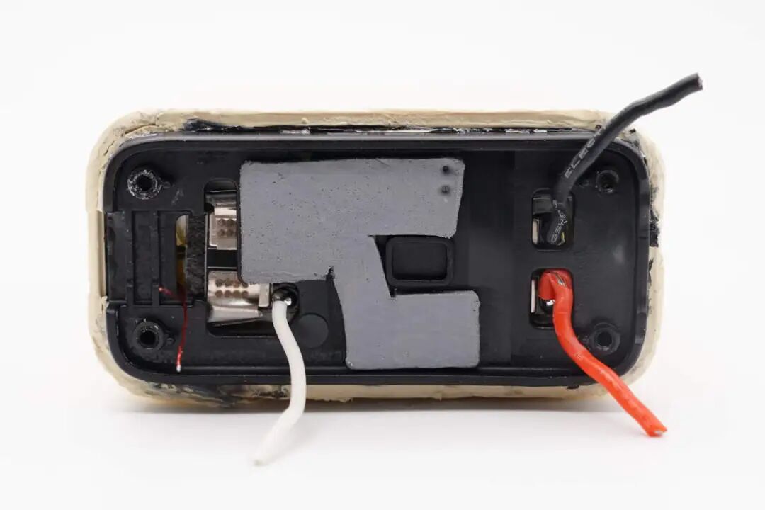 拆解报告：努比亚糖果移动电源20000mAh图37