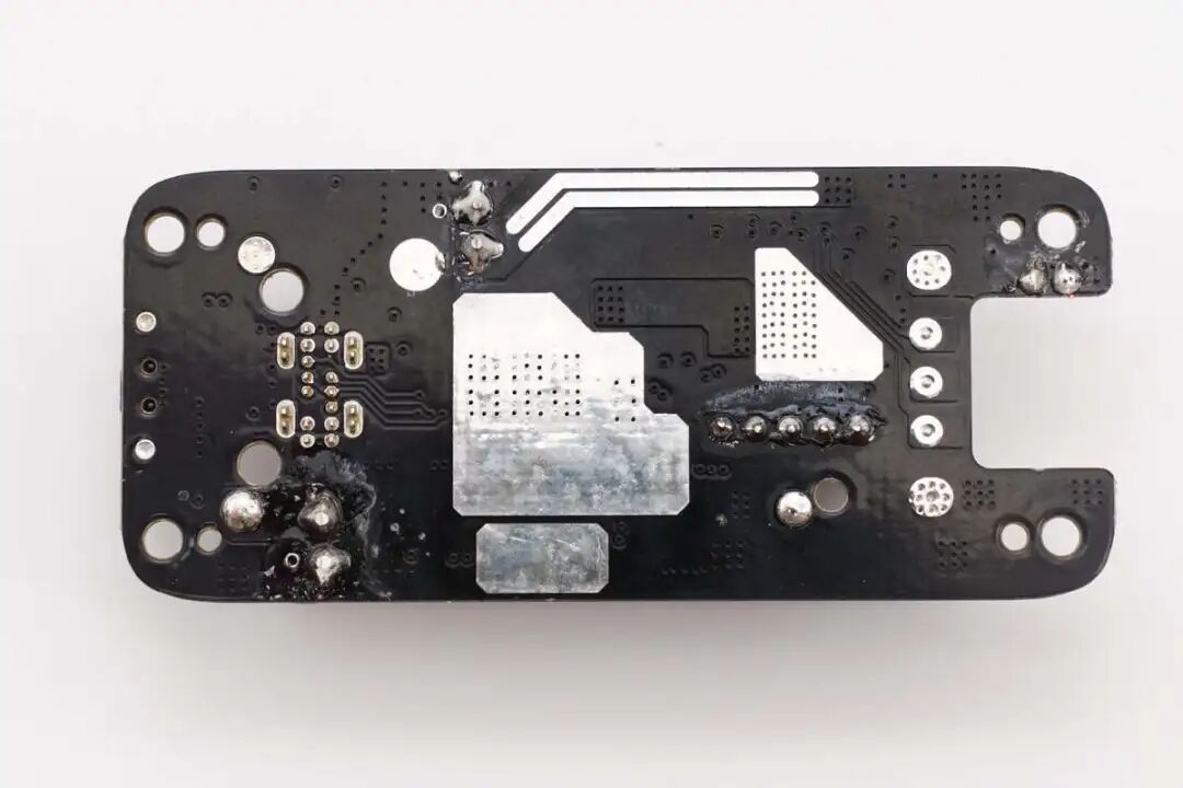 拆解报告：努比亚糖果移动电源20000mAh图50