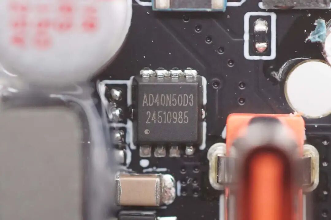 拆解报告：努比亚糖果移动电源20000mAh图60