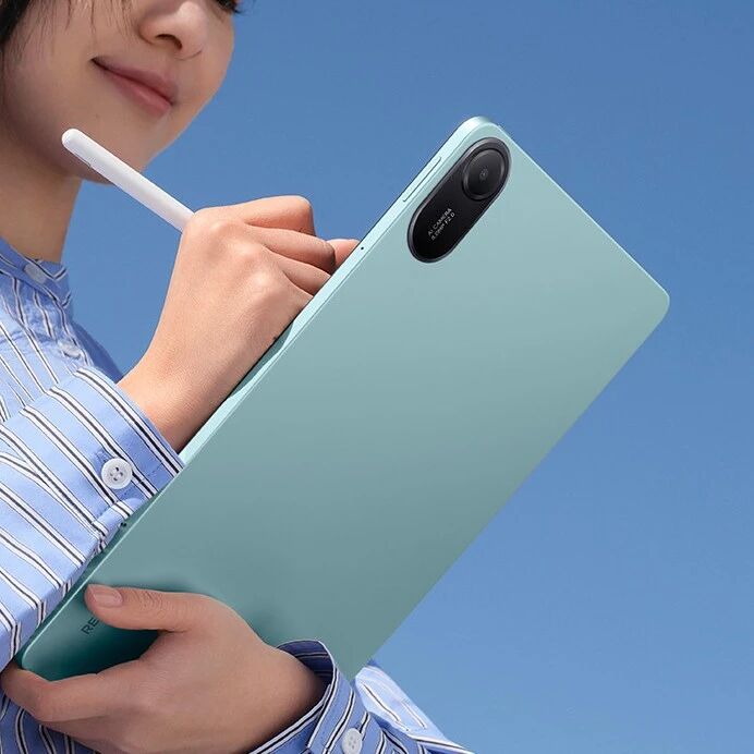 iPhone路线图泄露，未来2年将有7款新品/小米、荣耀宣布平板涨价/豆包手机助手正恢复销售