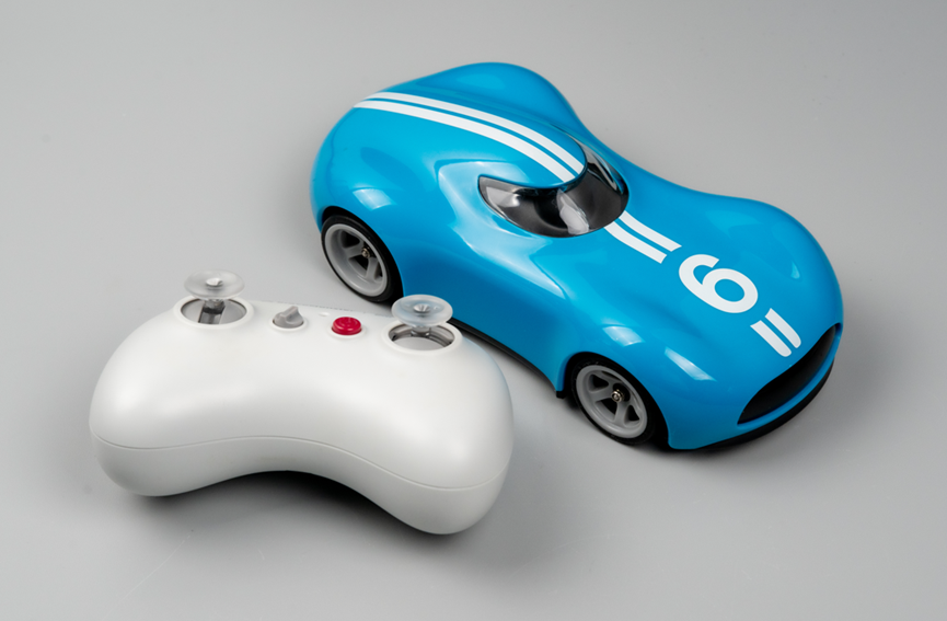 趁儿子睡着，偷偷拆了他价值350的跑车，没想到这车还带差速器！图1