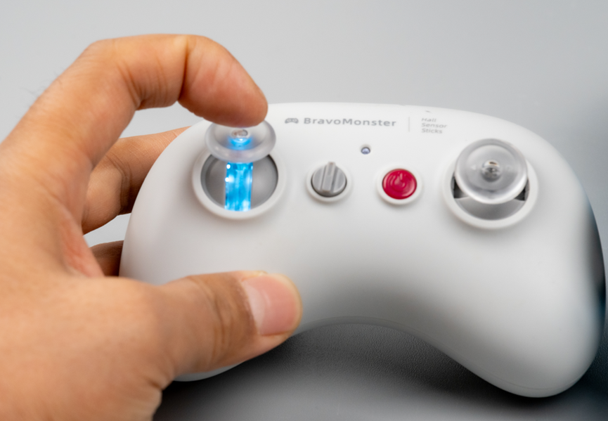 趁儿子睡着，偷偷拆了他价值350的跑车，没想到这车还带差速器！图2