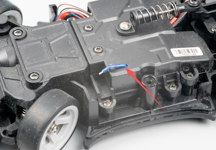 趁儿子睡着，偷偷拆了他价值350的跑车，没想到这车还带差速器！图18