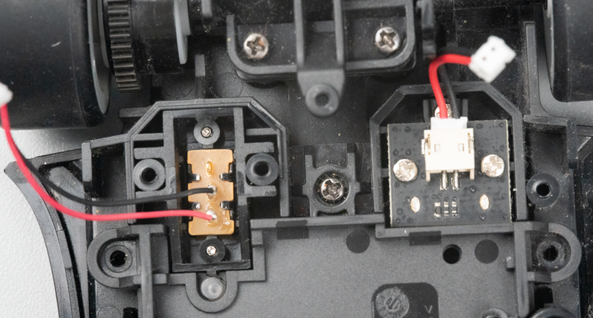 趁儿子睡着，偷偷拆了他价值350的跑车，没想到这车还带差速器！图31