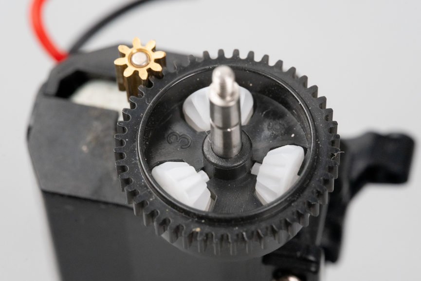 趁儿子睡着，偷偷拆了他价值350的跑车，没想到这车还带差速器！图38