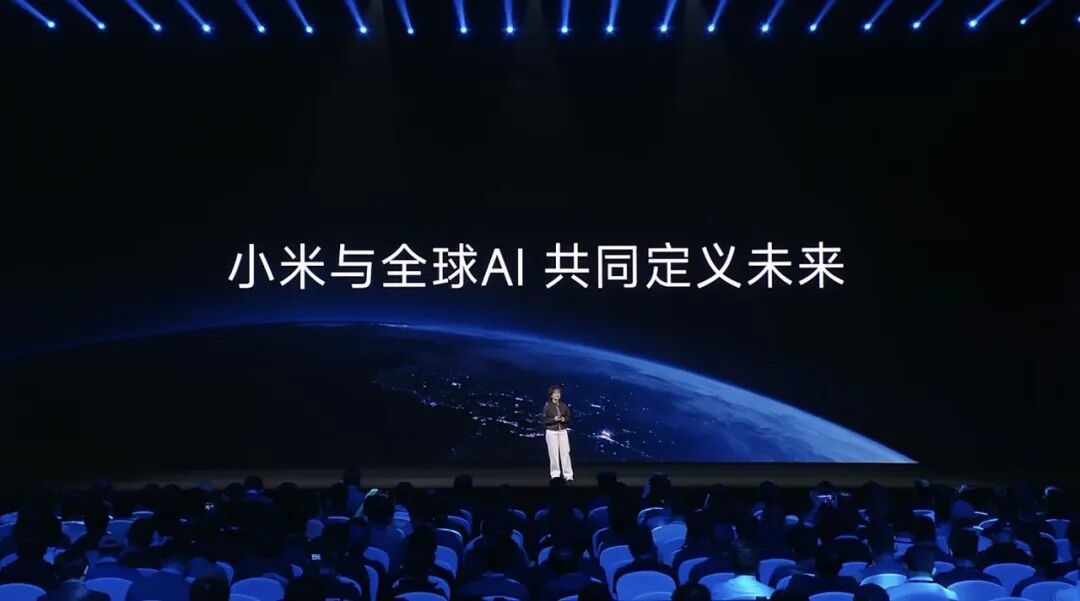 AI天才少女罗福莉首秀开讲！图1