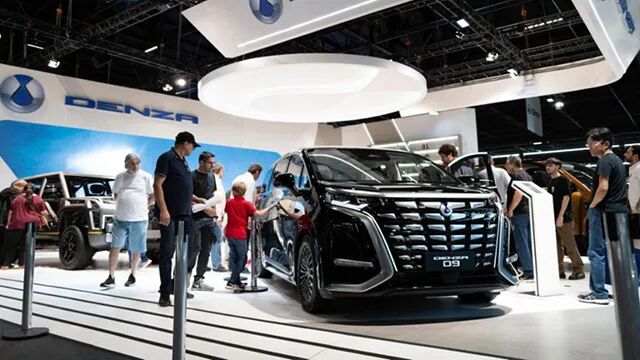 历史性时刻 比亚迪第1500万辆新能源车下线图5