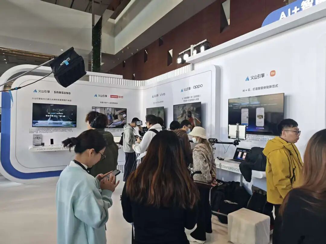 炸场全球！字节，杀疯了图13