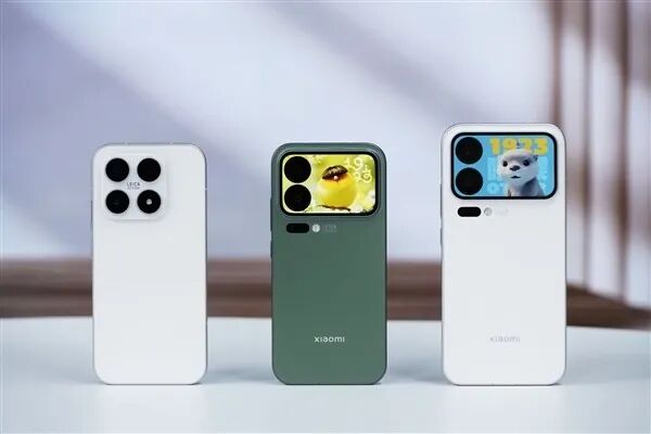 卢伟冰：前10月小米手机中国第二，全球前三！图1