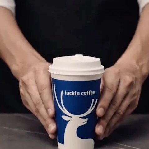 瑞幸上线AI监控，店员、顾客谁最害怕？