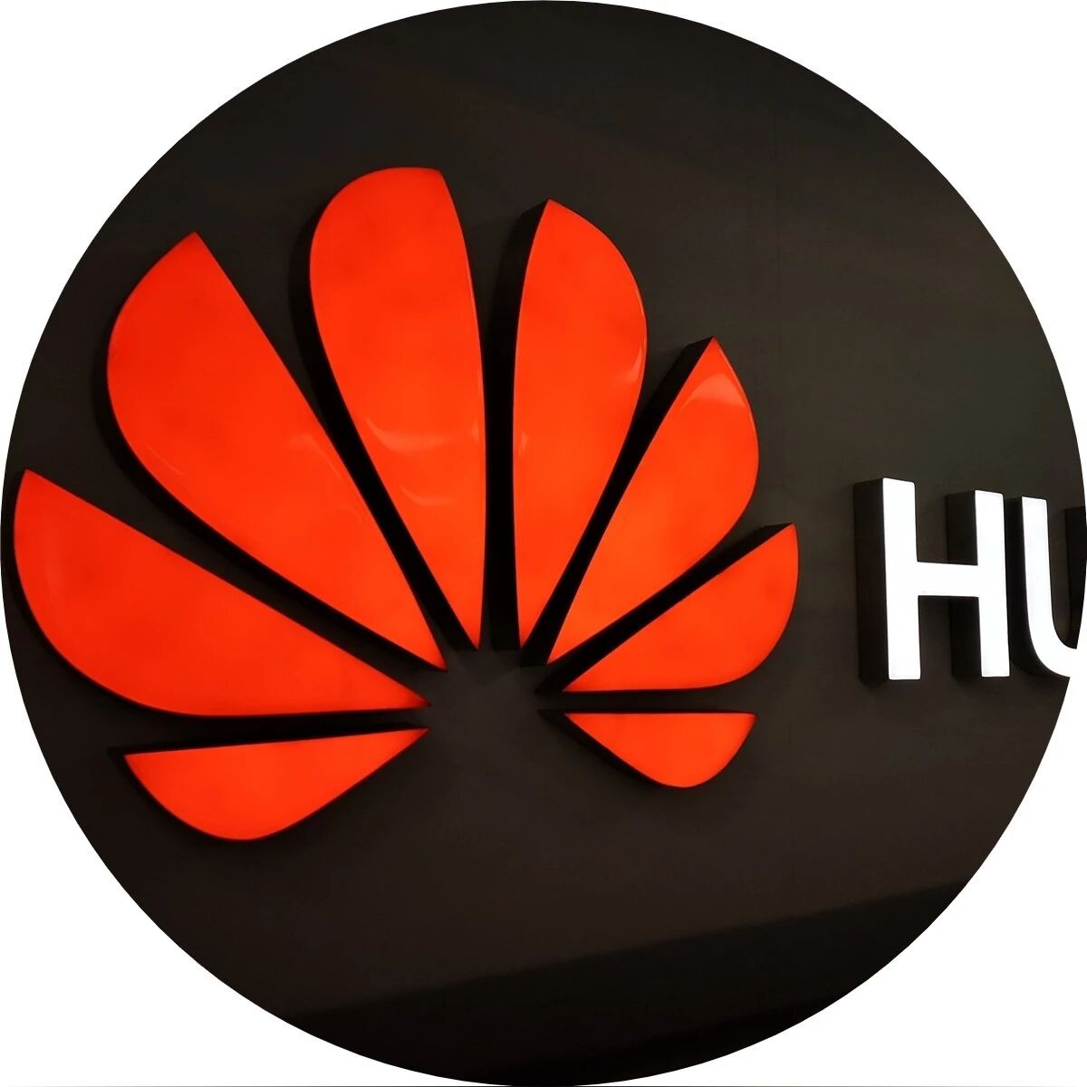 华为重夺中国手机第一！连续2周碾压苹果