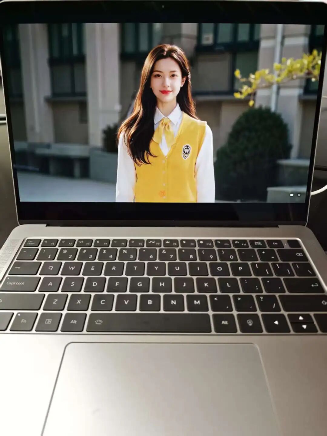 全网首测！首款国产GPU「AI算力本」现场上手图2