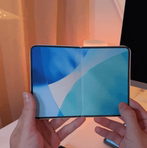 外屏只有 5.3 英寸！苹果首款折叠屏 iPhone，可能不是你想象中的样子图3