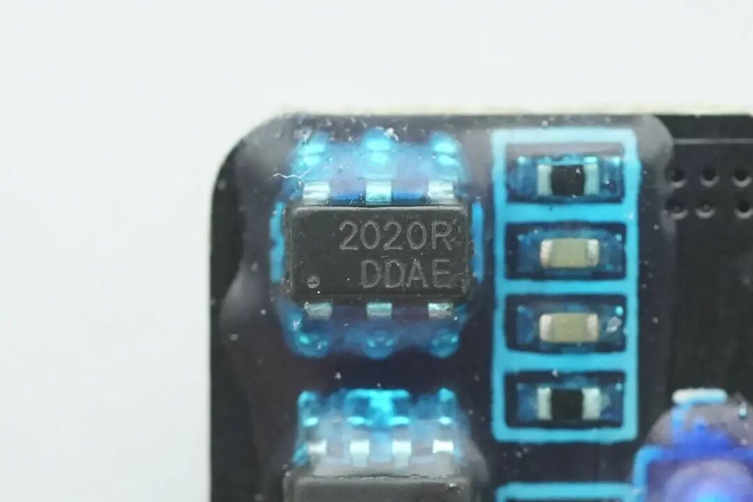 拆解报告：徕芬透明探索版扫振电动牙刷 i2图56