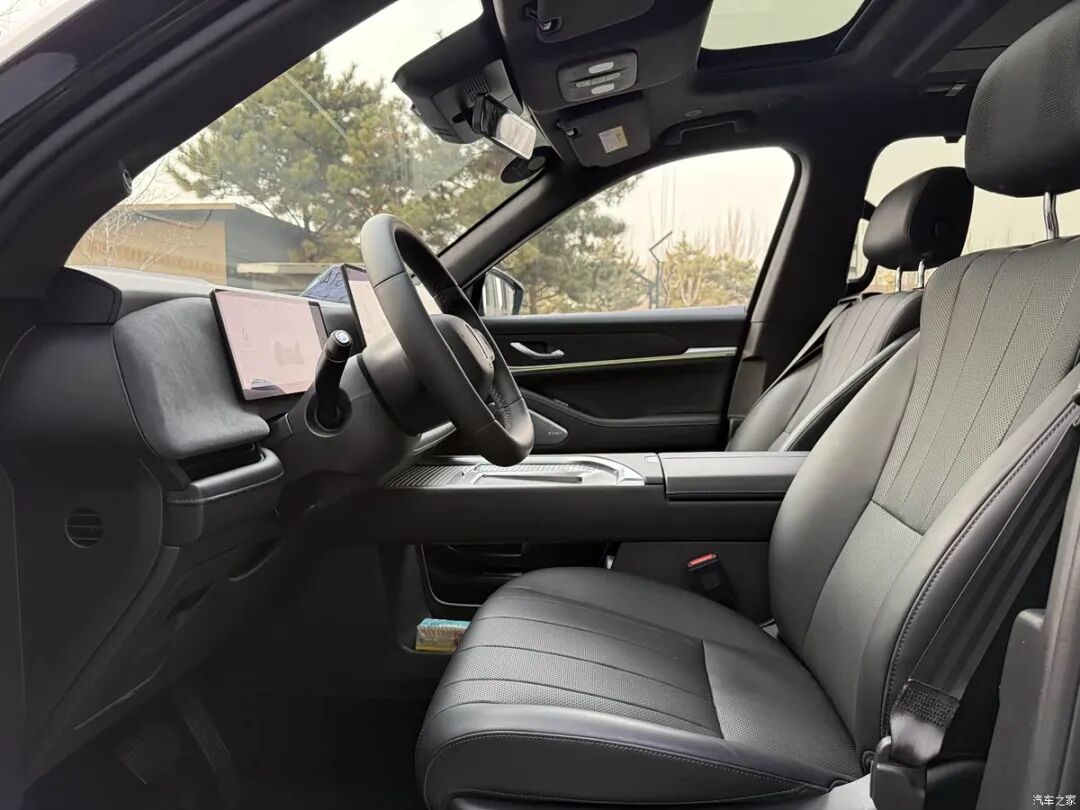 限时27.58万起！六座插混SUV ，选它还是理想i8、小鹏G9？图19