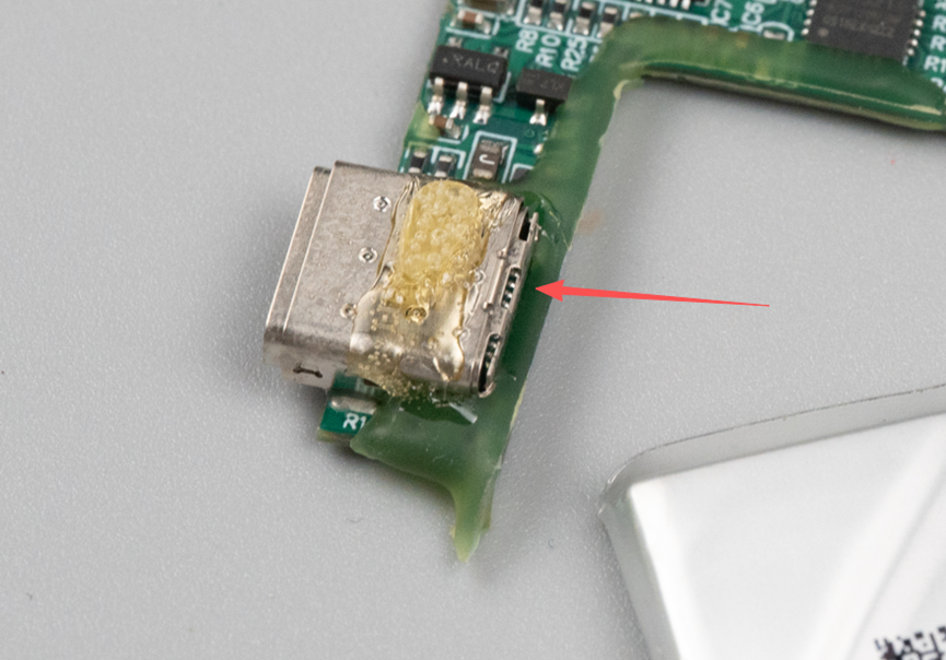 25元闲鱼捡漏全新ThinkBook耳机，拆开一看被工艺的复杂度惊呆了！图26