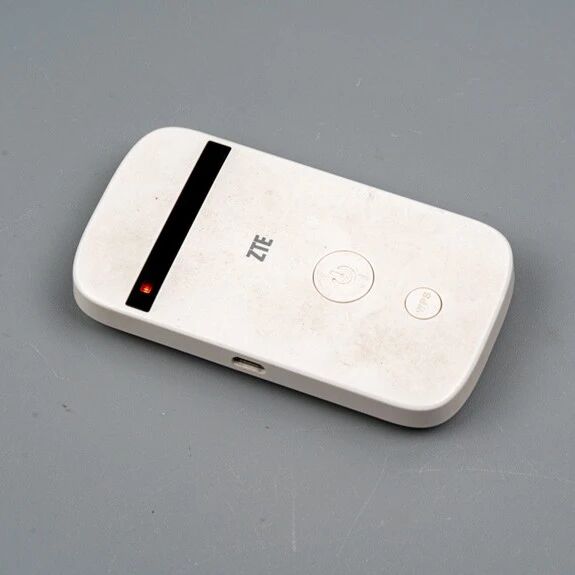 12年不鼓包的锂电池！拆解中兴古董随身Wi-Fi，DC-DC电路设计有点意思！