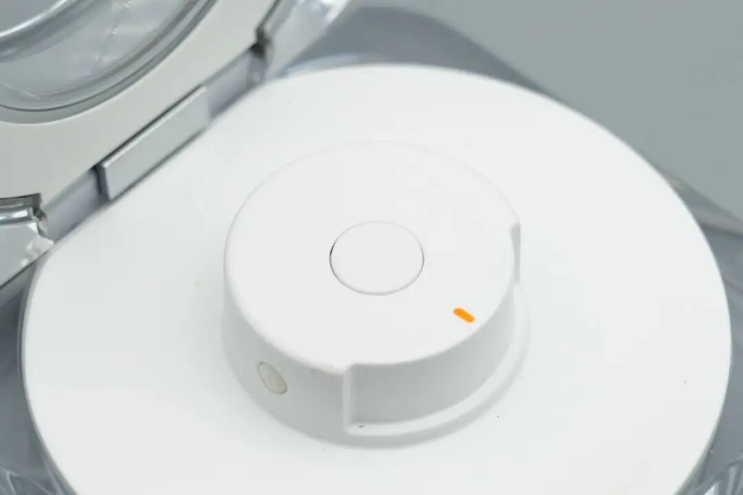 拆解报告：三星Galaxy Ring无线充电保护盒图10