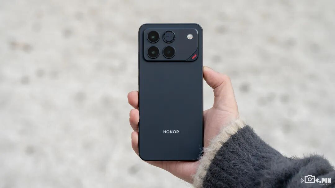 10000mAh电池的手机，被荣耀给做出来了。。。图8