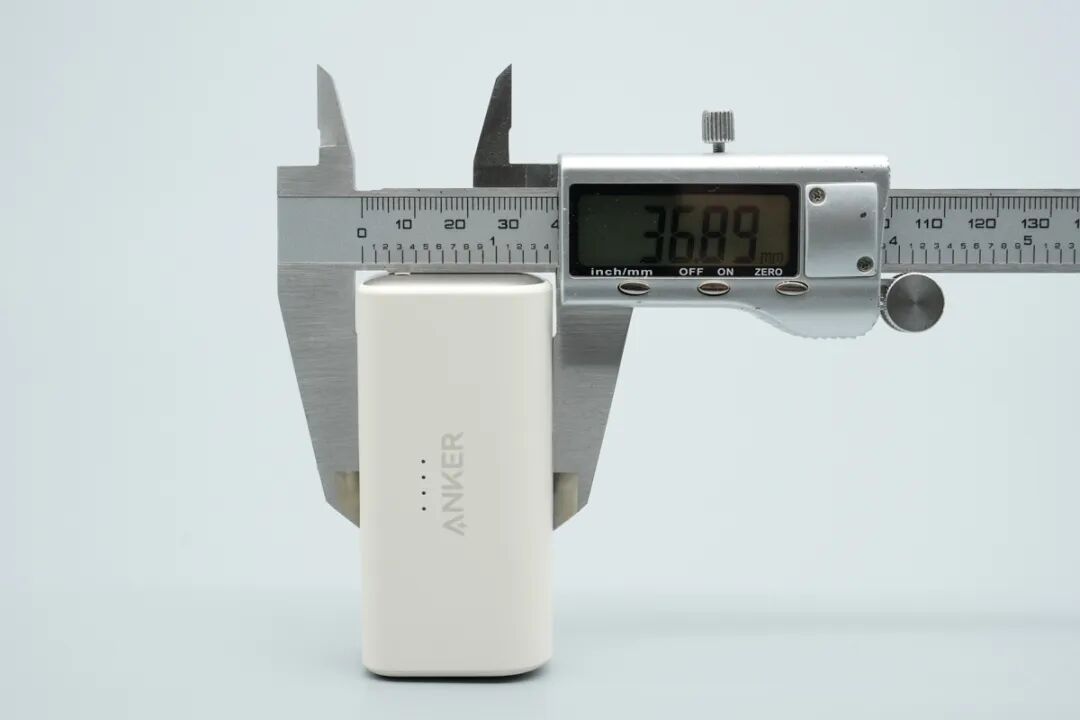 拆解报告：安克 Nano 22.5W 胶囊充电宝图18