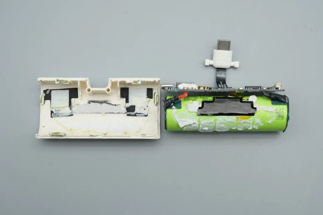 拆解报告：安克 Nano 22.5W 胶囊充电宝图30